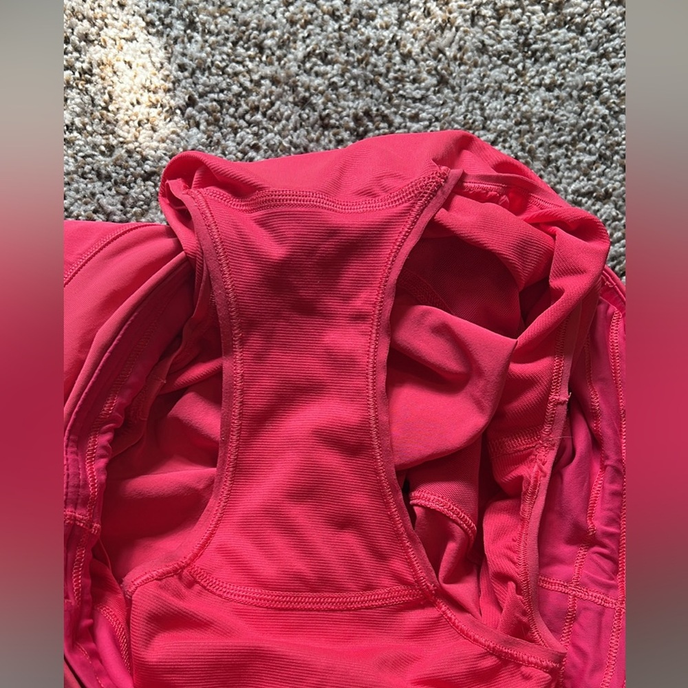 Lululemon Speed Up Mid-Rise Lined, lip gloss 
Short 4" - Picture 7 of 8